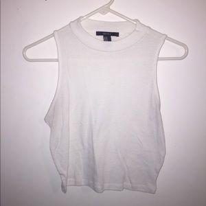 White tank cropped shirt